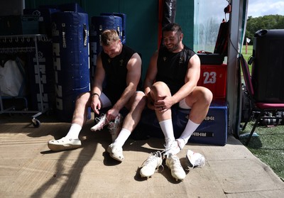 020625 - Wales Rugby Training - First day of summer camp - Dewi Lake and Gareth Thomas during training