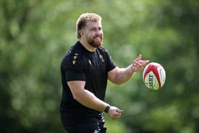 020625 - Wales Rugby Training - First day of summer camp - Garyn Phillips during training