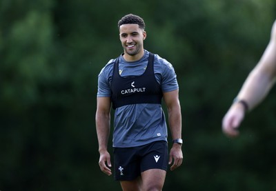 020625 - Wales Rugby Training - First day of summer camp - Keelan Giles during training