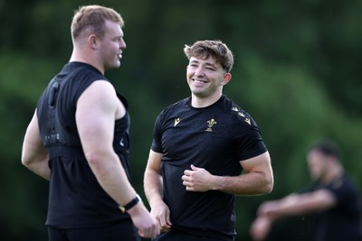 020625 - Wales Rugby Training - First day of summer camp - Dan Edwards during training