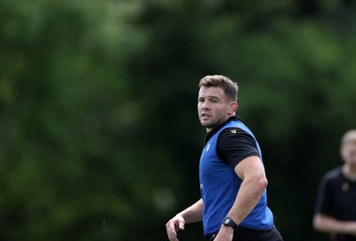 020625 - Wales Rugby Training - First day of summer camp - Elliot Dee during training