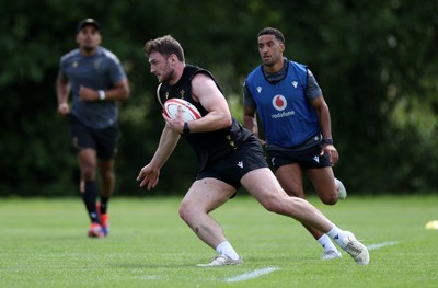 020625 - Wales Rugby Training - First day of summer camp - James Ratti during training