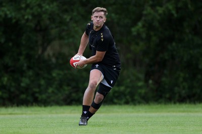 020625 - Wales Rugby Training - First day of summer camp - Alex Mann during training