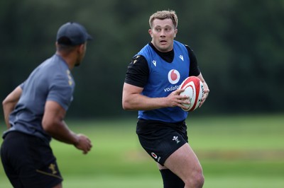 020625 - Wales Rugby Training - First day of summer camp - Ben Carter during training