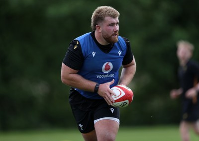 020625 - Wales Rugby Training - First day of summer camp - Garyn Phillips during training