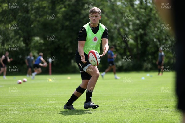 020625 - Wales Rugby Training - First day of summer camp - Alex Mann during training