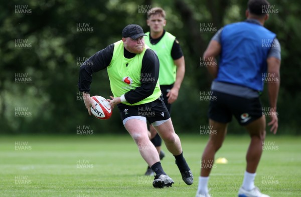 020625 - Wales Rugby Training - First day of summer camp - Keiron Assiratti during training