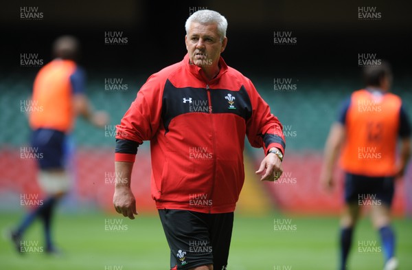 02.08.11 - Wales Rugby Training - Head coach Warren Gatland during training. 