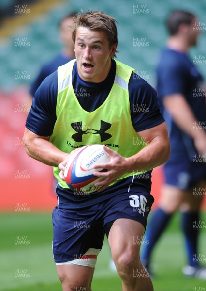 02.08.11 - Wales Rugby Training - Jonathan Davies during training. 