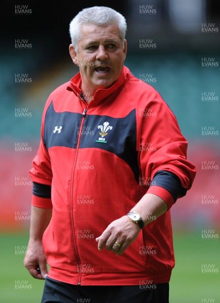 02.08.11 - Wales Rugby Training - Head coach Warren Gatland during training. 