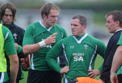 02.11.09 - Wales Rugby Training Alun Wyn Jones(L) talks to Paul James during training. 