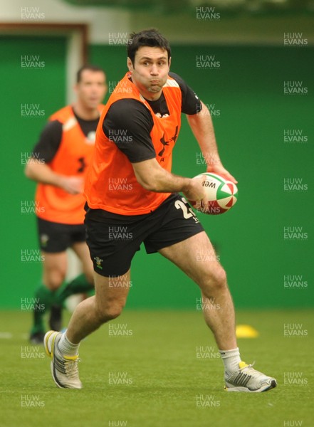 02.11.09 - Wales Rugby Training - Stephen Jones in action during training. 