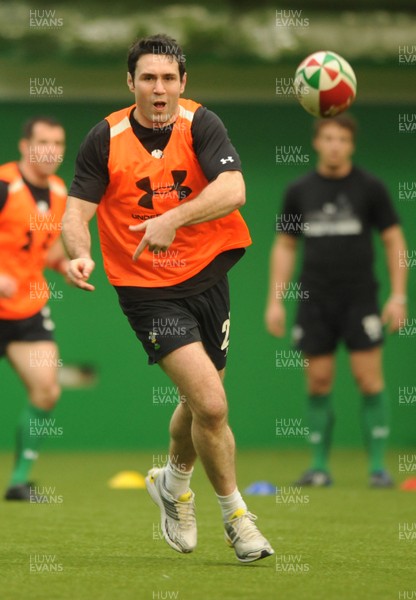 02.11.09 - Wales Rugby Training - Stephen Jones in action during training. 