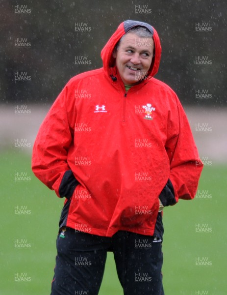 02.11.09 - Wales Rugby Training Head Coach Warren Gatland at a training session ahead of his sides match against the New Zealand All Blacks on Saturday 