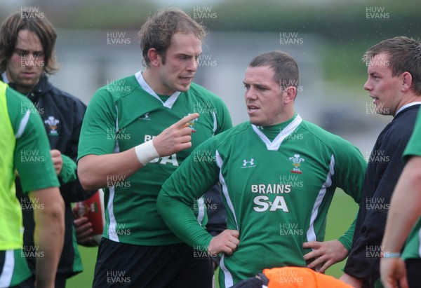 02.11.09 - Wales Rugby Training Alun Wyn Jones(L) talks to Paul James during training. 