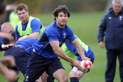 02.11.10. Wales Rugby Training... Mike Phillips looks to pass.. 