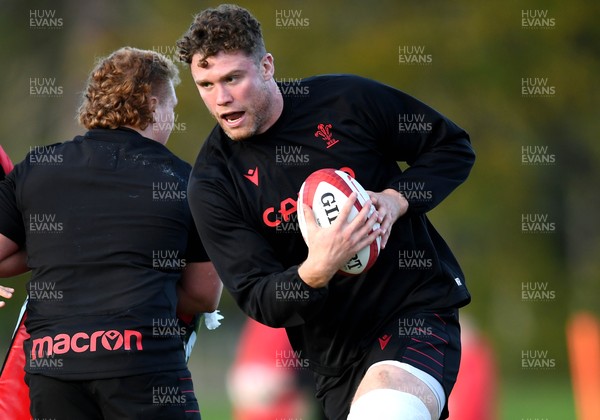 021121 - Wales Rugby Training - Will Rowlands during training
