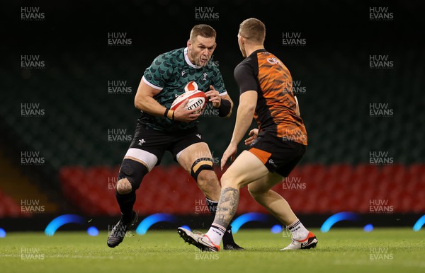 021123 - Wales Rugby Training against Dragons in the week leading to their game against the Barbarians at the Principality Stadium - Dan Lydiate during training