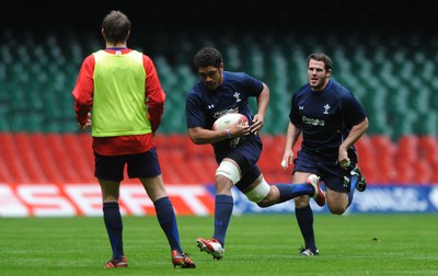02.12.11 - Wales Rugby Training - Toby Faletau during training. 