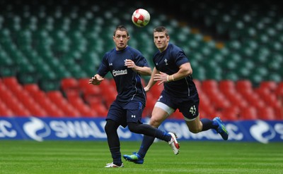 02.12.11 - Wales Rugby Training - Shane Williams during training. 
