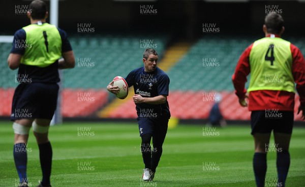 02.12.11 - Wales Rugby Training - Shane Williams during training. 
