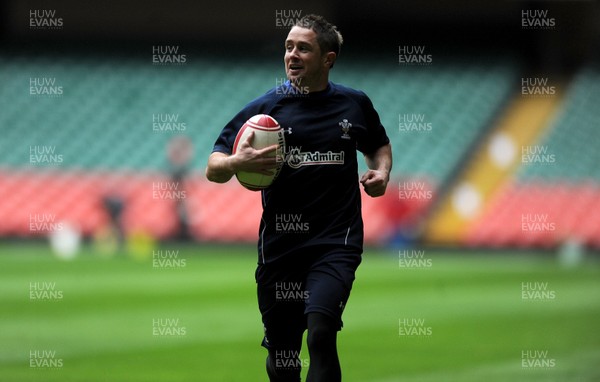 02.12.11 - Wales Rugby Training - Shane Williams during training. 