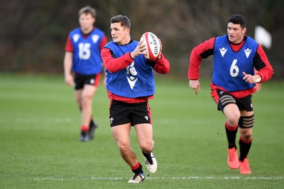 021220 - Wales Rugby Training - Callum Sheedy during training
