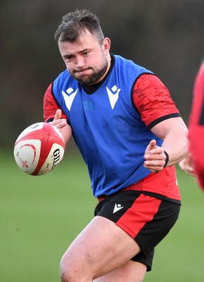 021220 - Wales Rugby Training - Sam Parry during training