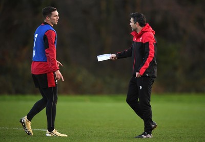 021220 - Wales Rugby Training - George North and Stephen Jones during training
