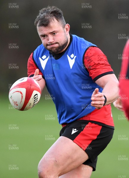 021220 - Wales Rugby Training - Sam Parry during training
