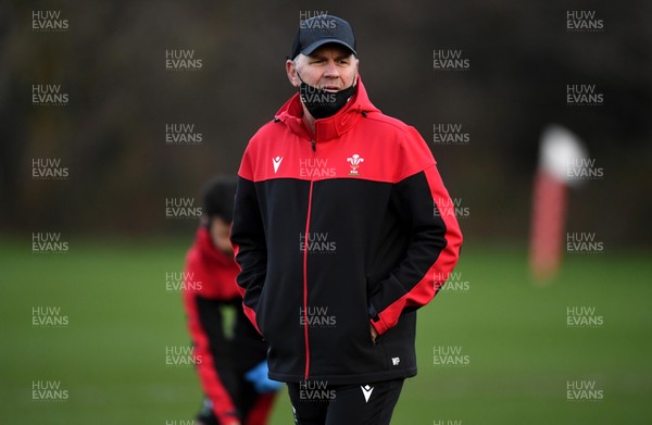 021220 - Wales Rugby Training - Wayne Pivac during training