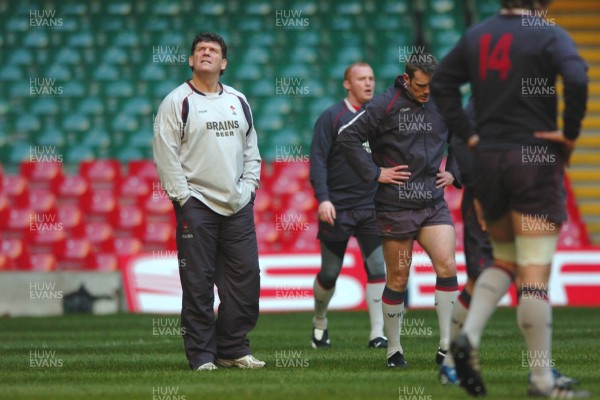 030207 - Wales Rugby Training - Wales Coach, Gareth Jenkins looks around the Millennium Stadium during training 