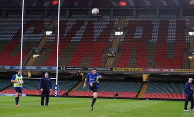 03.02.11 - Wales Rugby Captains Run - Stephen Jones trains at the Millennium Stadium. 