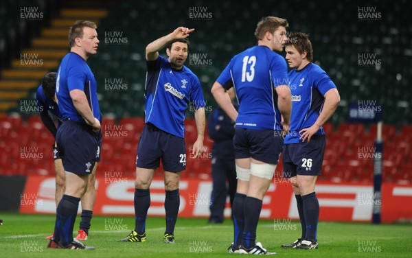 03.02.11 - Wales Rugby Captains Run - Stephen Jones during training. 