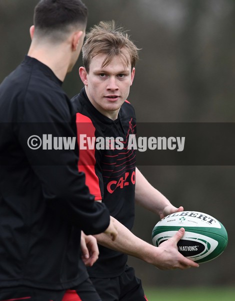 030222 - Wales Rugby Training - Nick Tompkins during training