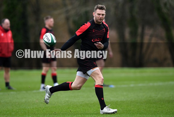 030222 - Wales Rugby Training - Dan Biggar during training