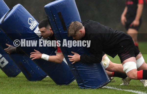 030222 - Wales Rugby Training - Ellis Jenkins and Aaron Wainwright during training