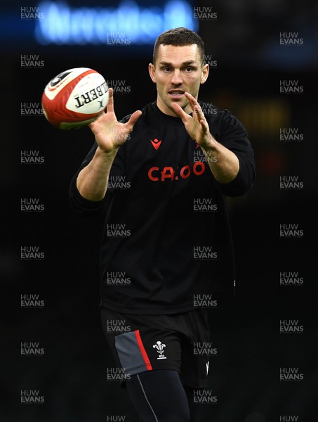 030223 - Wales Rugby Training - George North during training