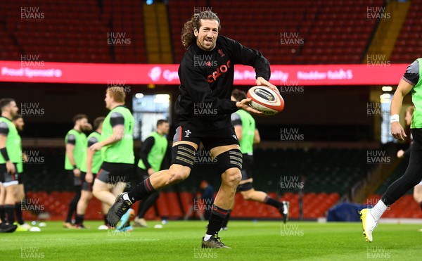 030223 - Wales Rugby Training - Justin Tipuric during training