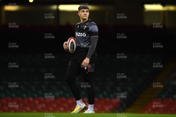 030223 - Wales Rugby Training - Joe Hawkins during training