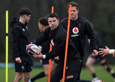 030226 - Wales Rugby Training - Owen Watkin during training
