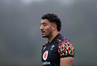 030226 - Wales Rugby Training - Gabriel Hamer-Webb during training