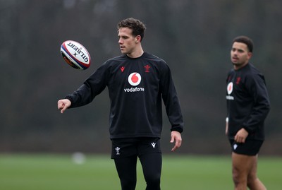 030226 - Wales Rugby Training - Kieran Hardy during training