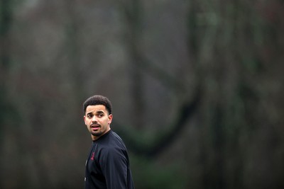 030226 - Wales Rugby Training - Ben Thomas during training