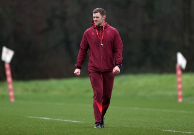 030226 - Wales Rugby Training - Dan Lydiate, Assistant Defence Coach during training