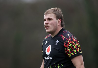 030226 - Wales Rugby Training - Archie Griffin during training