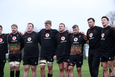 030226 - Wales Rugby Training - Dewi Lake speaks in the team huddle