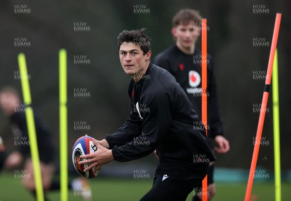 030226 - Wales Rugby Training - Louis Rees-Zammit during training