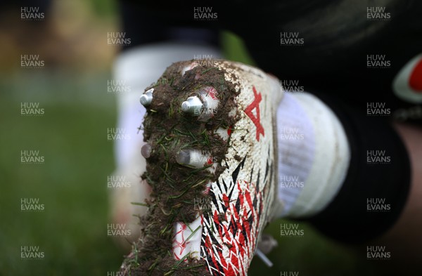 030226 - Wales Rugby Training - Dewi Lake during training