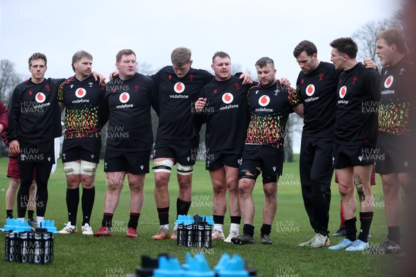 030226 - Wales Rugby Training - Dewi Lake speaks in the team huddle